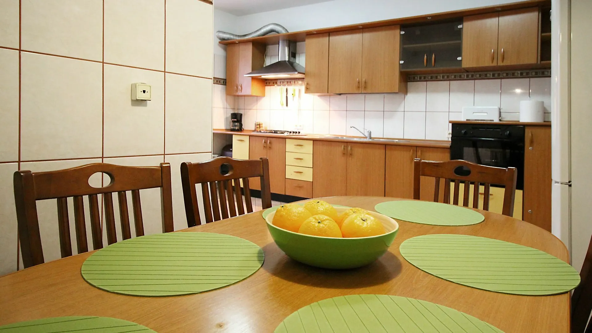 Central Villa Bucureşti 0*,